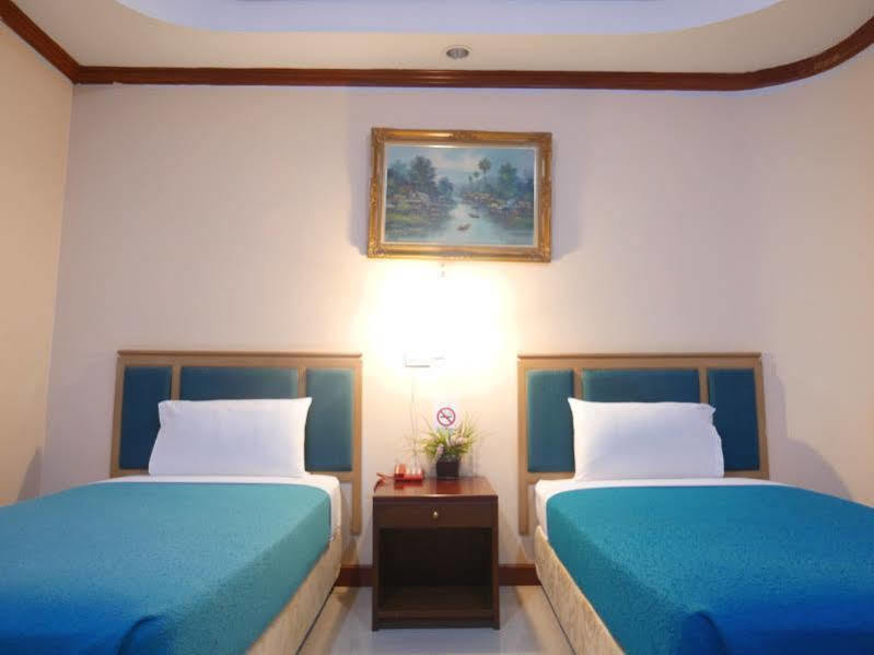 Max-One House Hotell Bangkok Eksteriør bilde