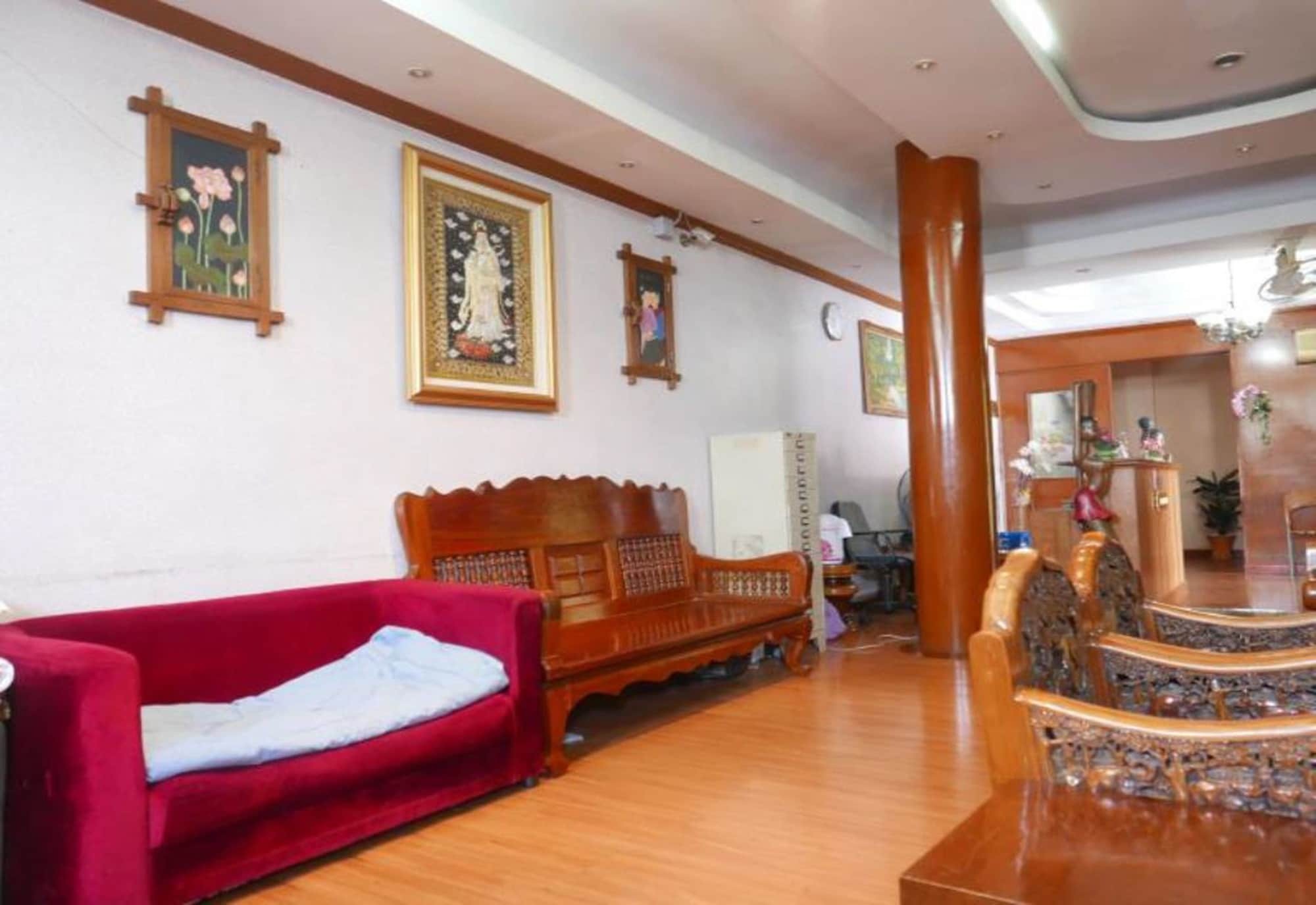 Max-One House Hotell Bangkok Eksteriør bilde
